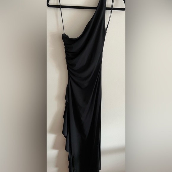 Black fitted pull on one shoulder dress with beautiful details in size 6 - Picture 3 of 5